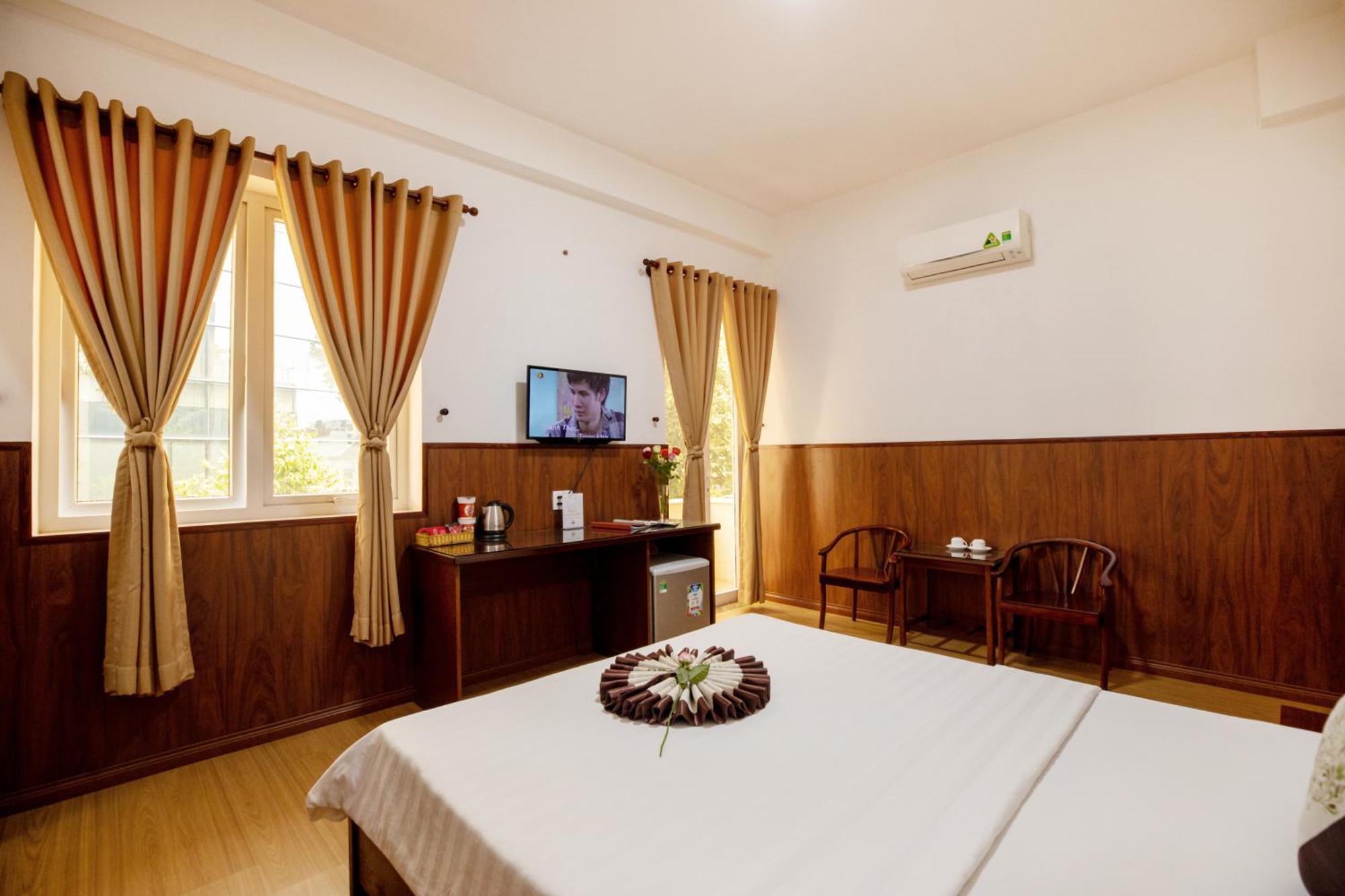 Khách sạn Nhat Minh Etown & Airport TP. Hồ Chí Minh
