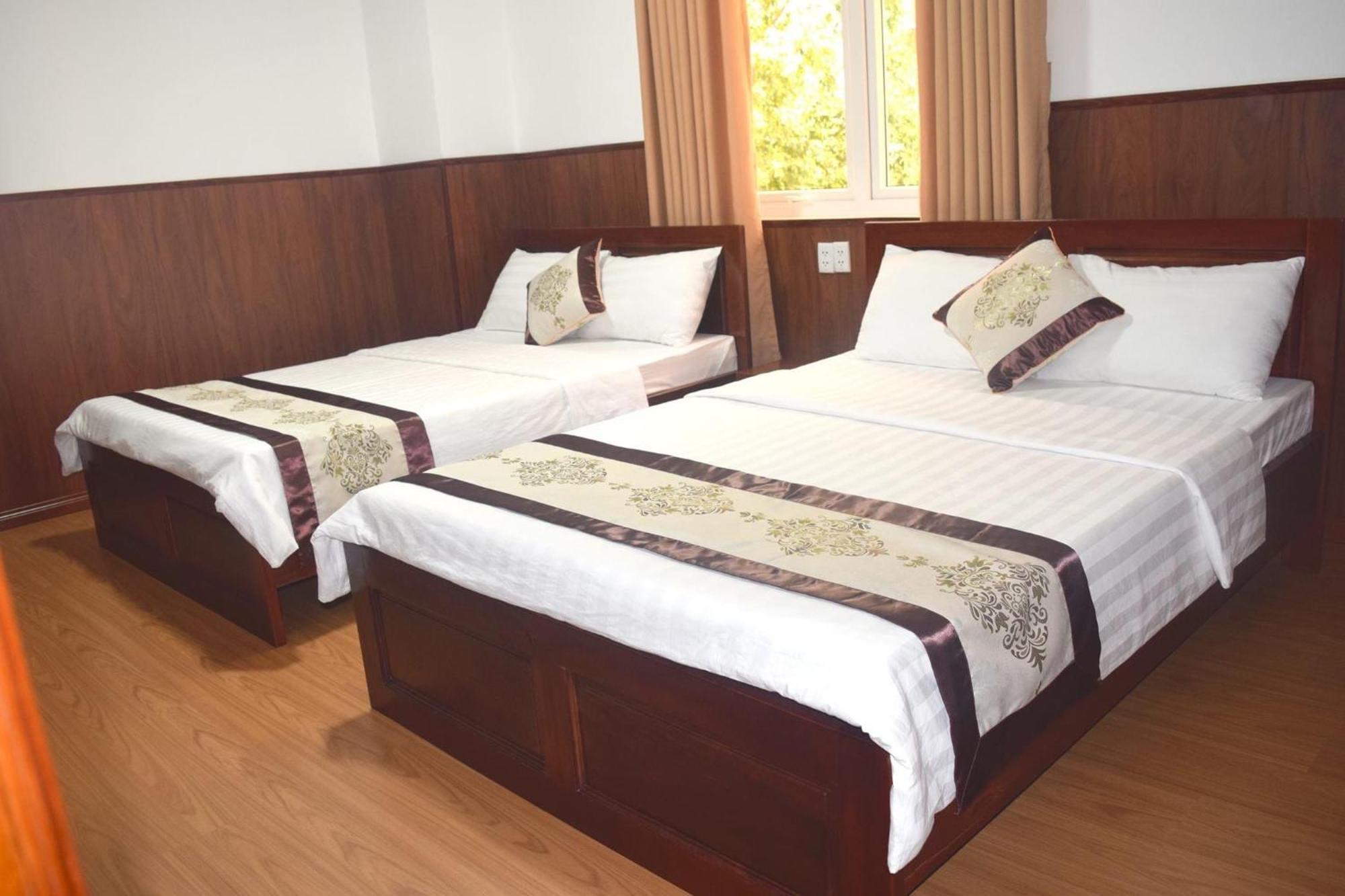 Nhat Minh Etown & Airport Khách sạn 3*