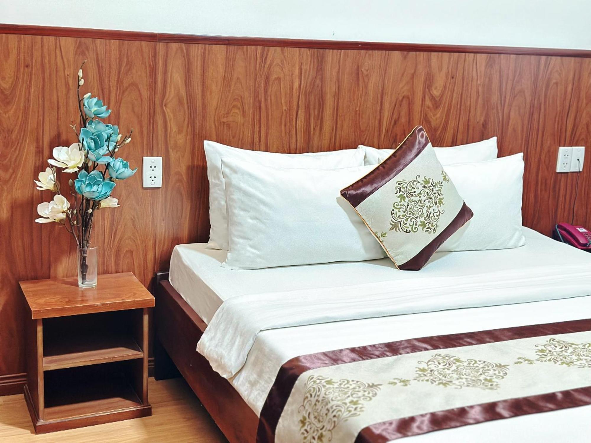 Nhat Minh Etown & Airport Khách sạn TP. Hồ Chí Minh
